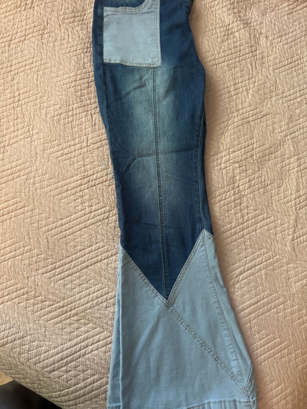 Women’s Two-Tone Blue Patchwork Jeans